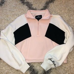 Hollister Cropped Sweatshirt